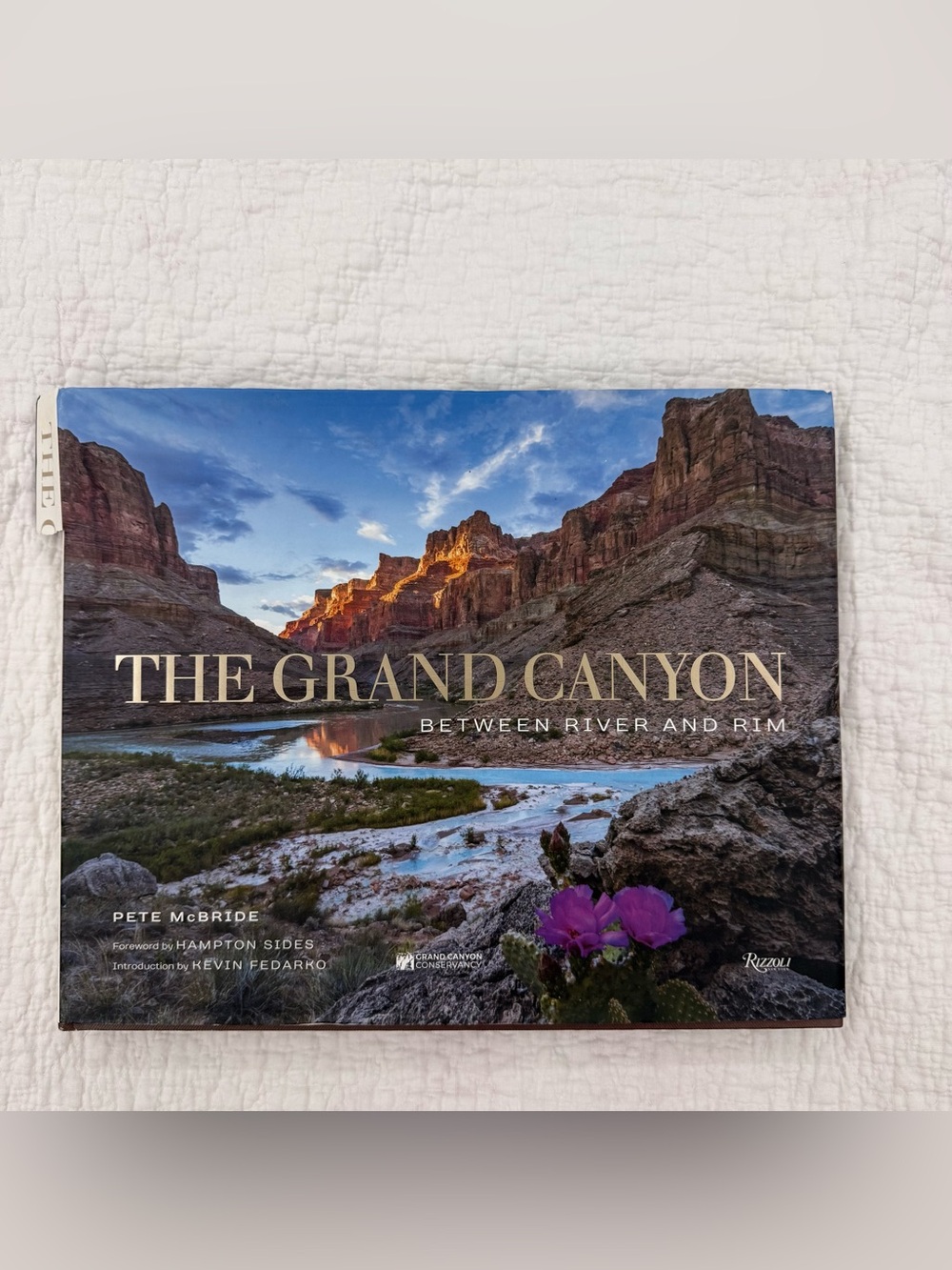 Rizzoli The Grand Canyon: Between River and Rim – Blue, Brown & Purple